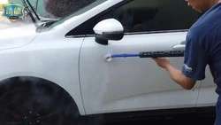 Промышленный парогенератор для чистки автомобилей